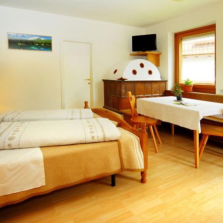 Garni Karlegger Bed and Breakfast Siusi Værelse billede