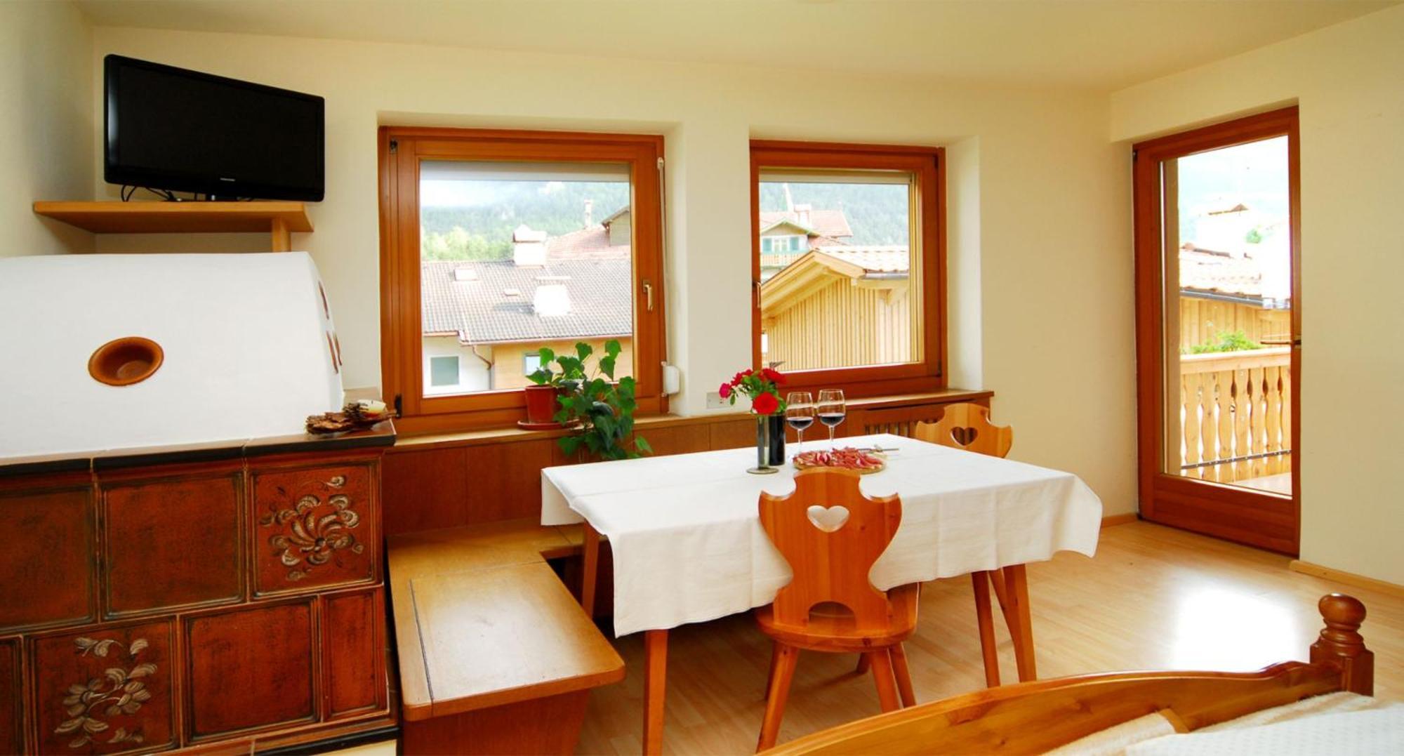 Garni Karlegger Bed and Breakfast Siusi Værelse billede