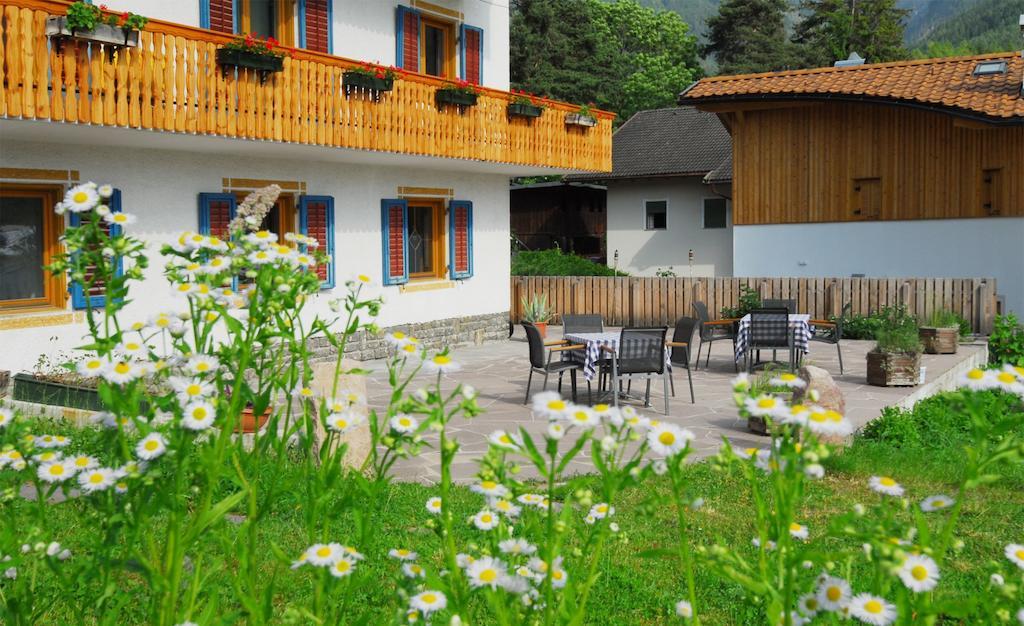 Garni Karlegger Bed and Breakfast Siusi Eksteriør billede